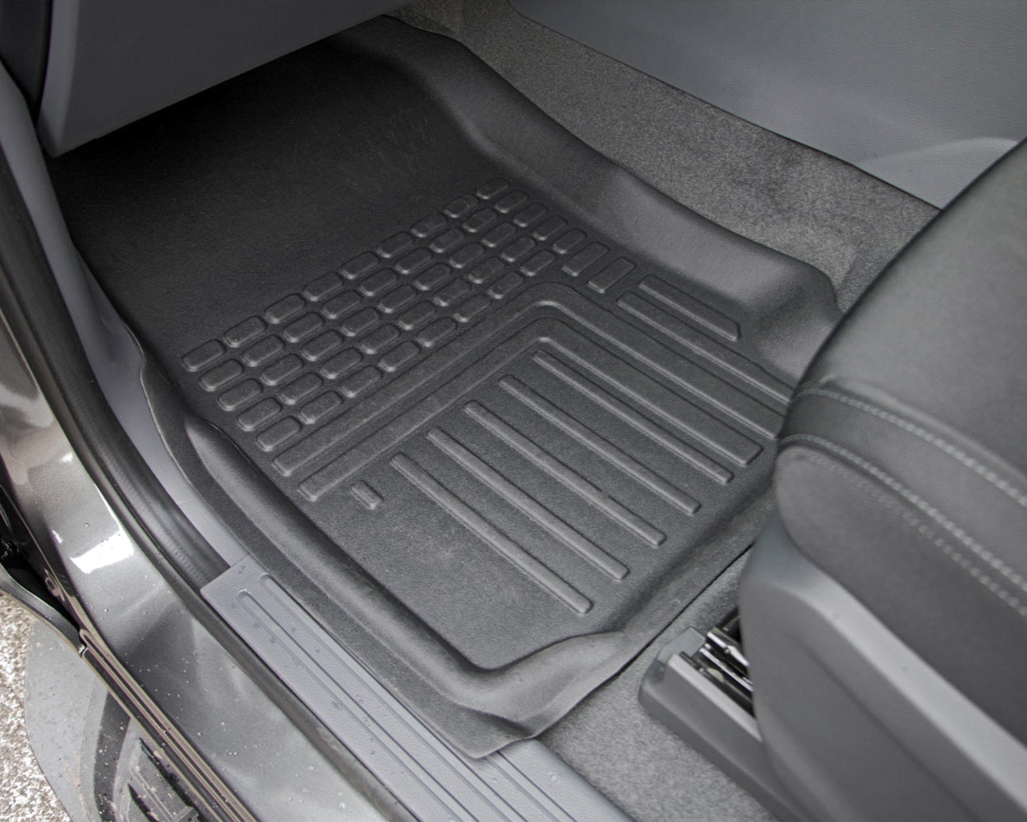 Moulded Floor Mats, Front & Rear for Isuzu D-MAX (2019+)