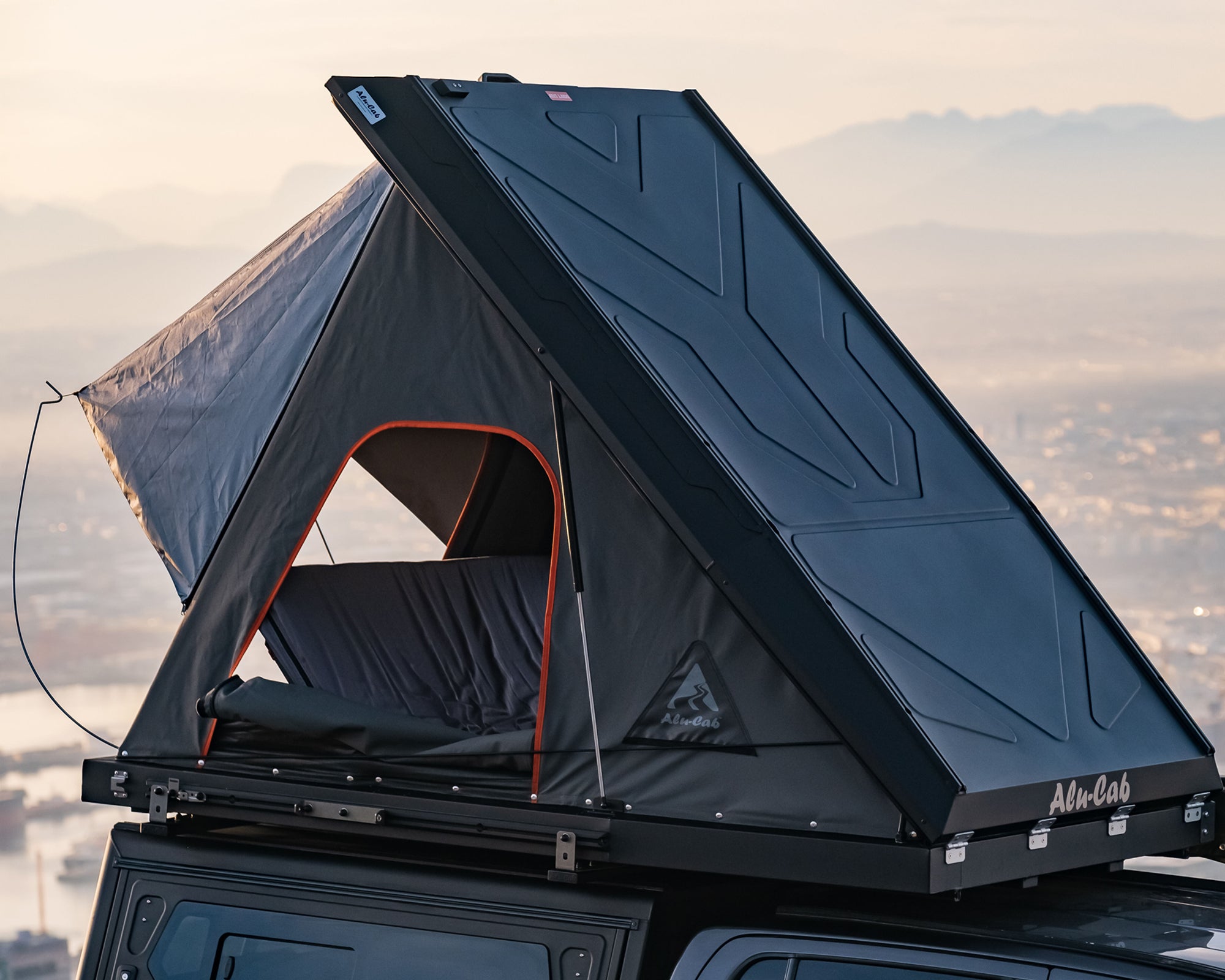 Alu Cab Gen 3 R Rooftop Tent IRONMAN 4X4 Australia