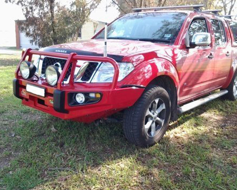 Deluxe Bull Bar for Nissan D40 Navara STX