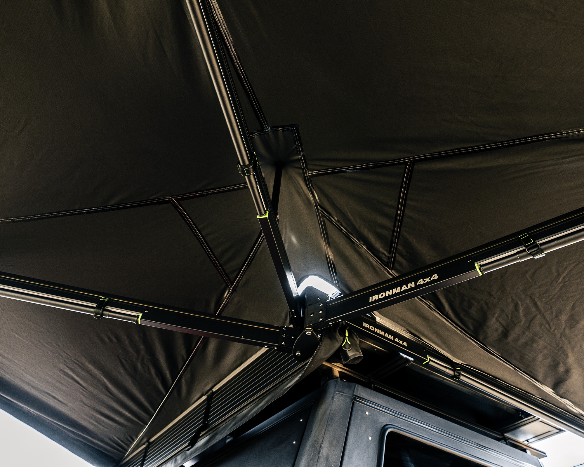 Deltawing270DegreeCarAwning-AluminiumAwningArmsWithLighting-IRONMAN4X4