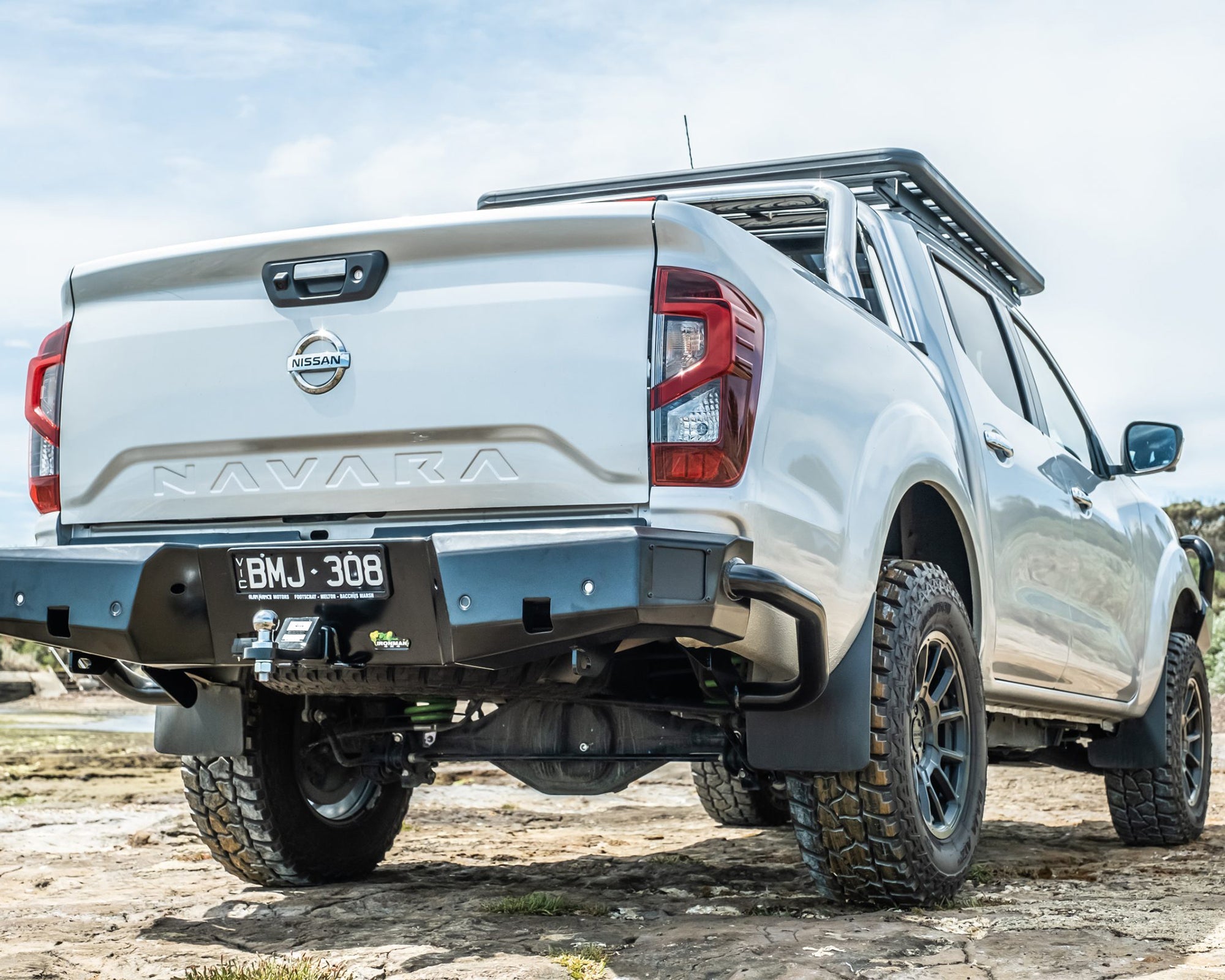 Rear protection towbar for Nissan Navara NP300 Class 4